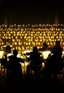 Концерт неоклассика: “Симфония Света” оркестра Люменес при свечах