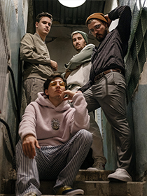 Группа 'Three Sticks'