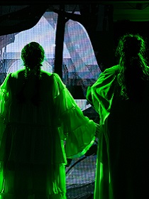 НОЧЬ В ТЕАТРЕ / Театр төне